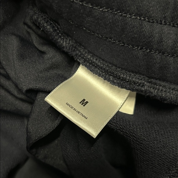 Express Shorts - Picture 3 of 6